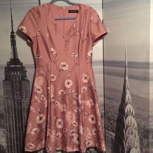 🎈SALE🎈 Pink Floral V-neck Dress